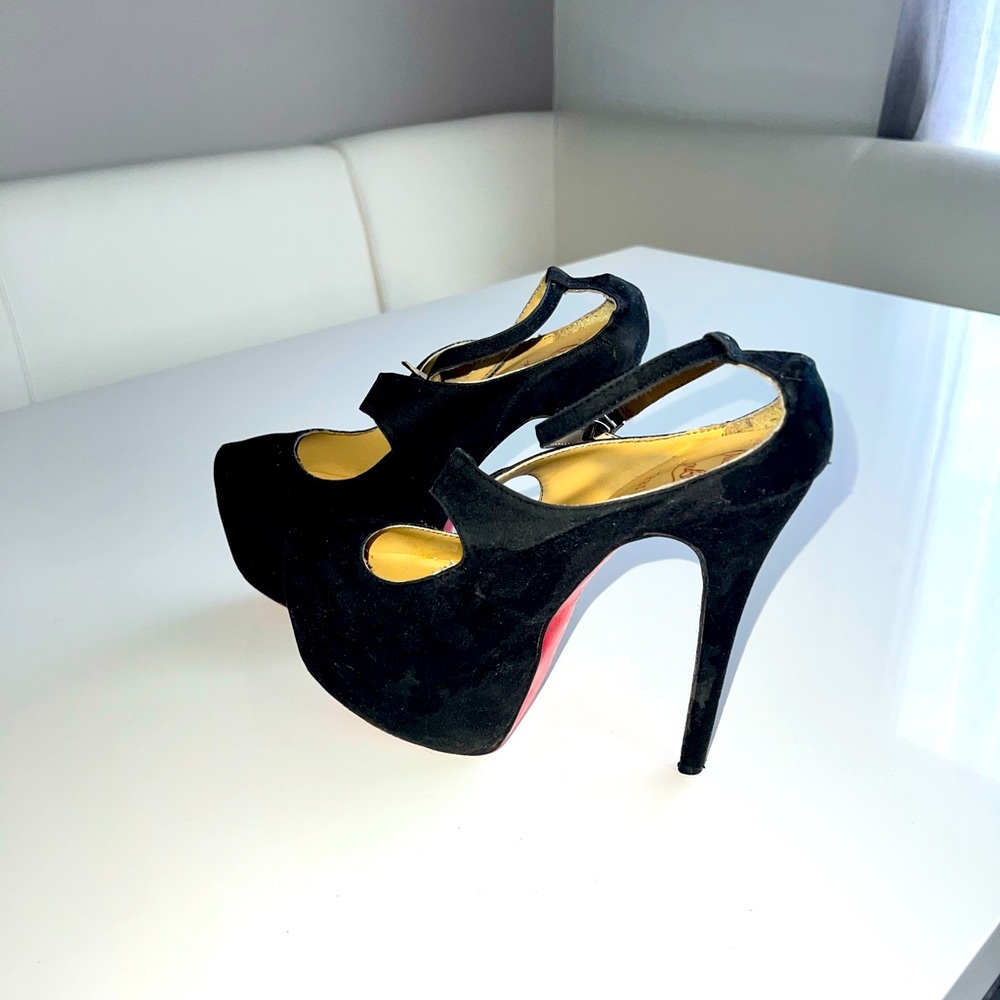 Black Red Bottoms